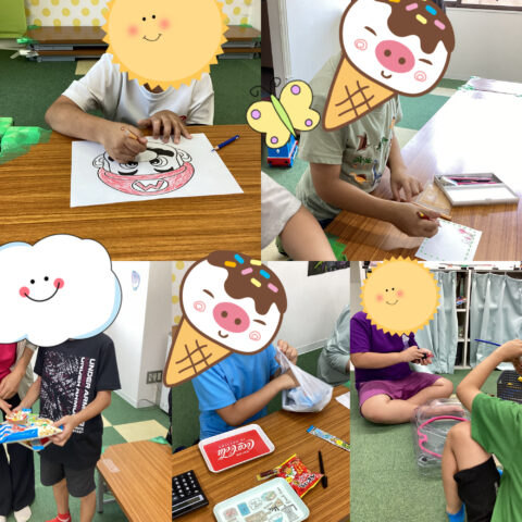 お面づくり、メッセージカード、駄菓子屋さん