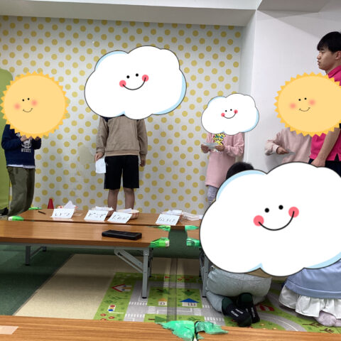 ママがシャチと…！？想像力豊かなどこでだれがなにをした作文＆白熱のボール運び！